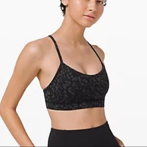 Lululemon Flow Y Nulu Bra | Size 6